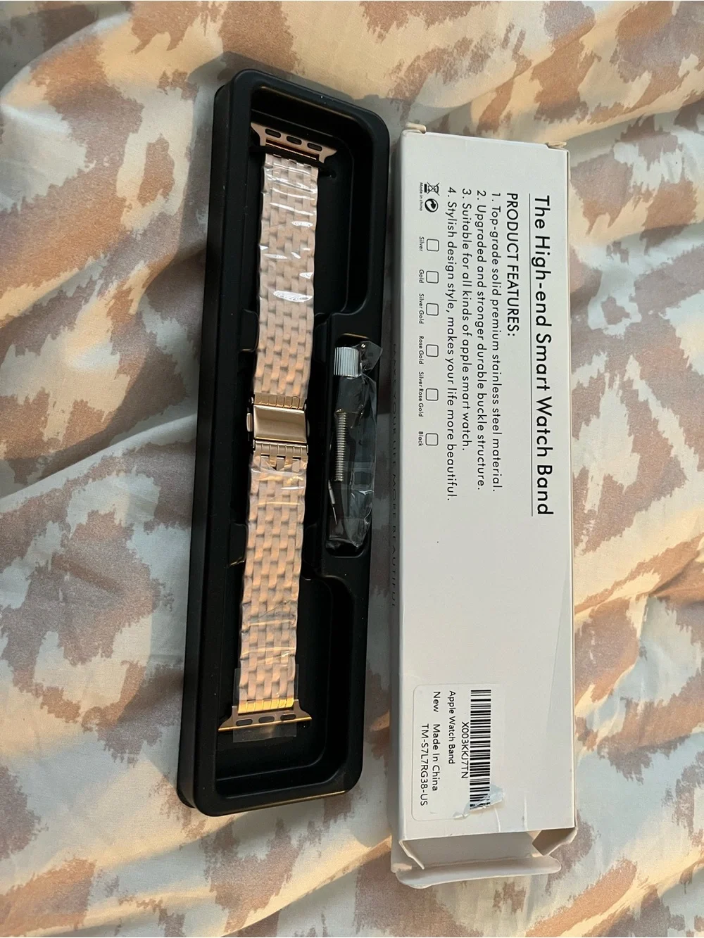 BRAND NEW. Rose Gold Stainless Steel Smartwatch Band